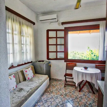 Vakantiehuis Best Sea View Studio PalaiónTsiflíkion